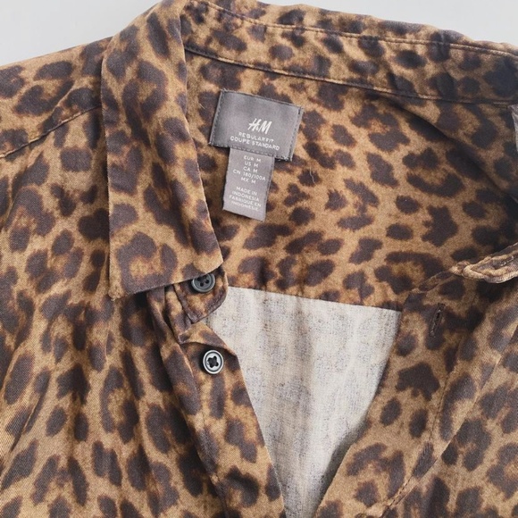 4/35$- H&M leopard button up shirt - Picture 3 of 4